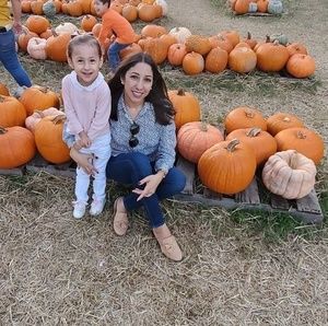 Meet your Posher, Nayeli